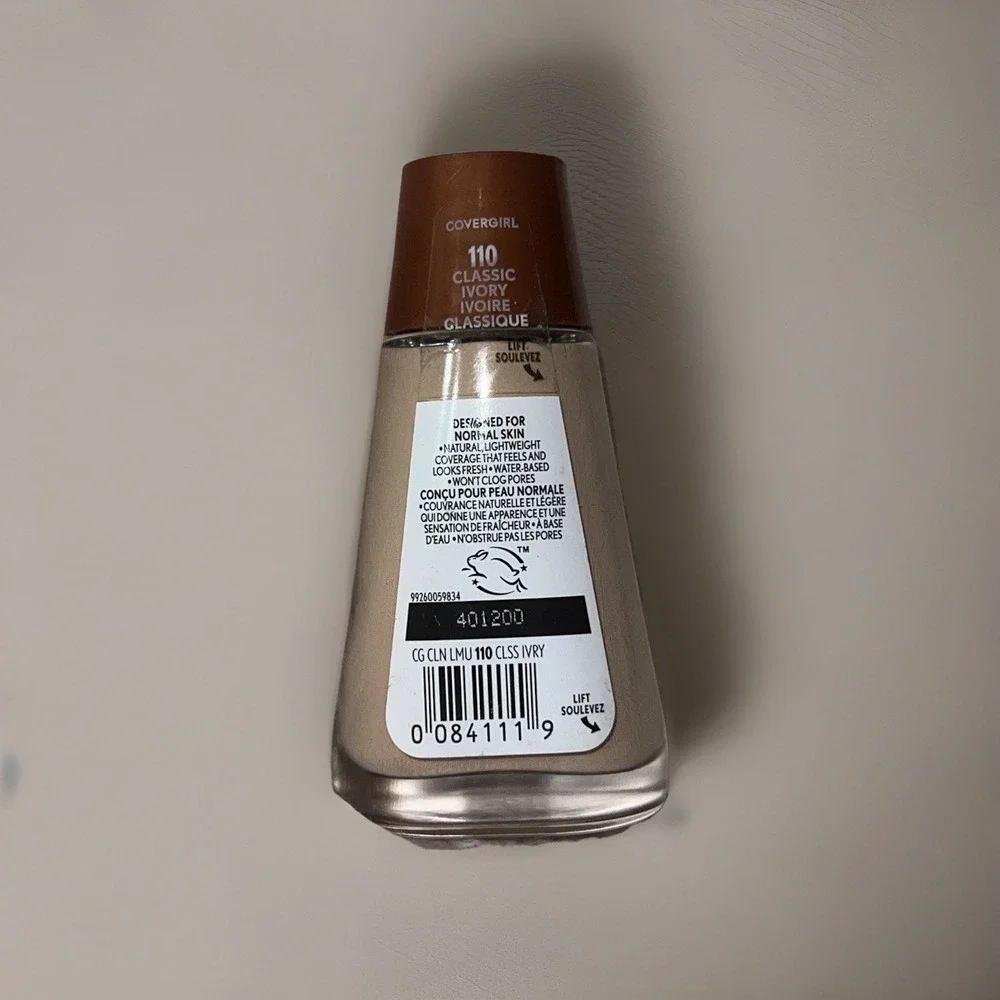 Covergirl Clean Liquid Foundation 110 Classic Ivory Original Discontinued
